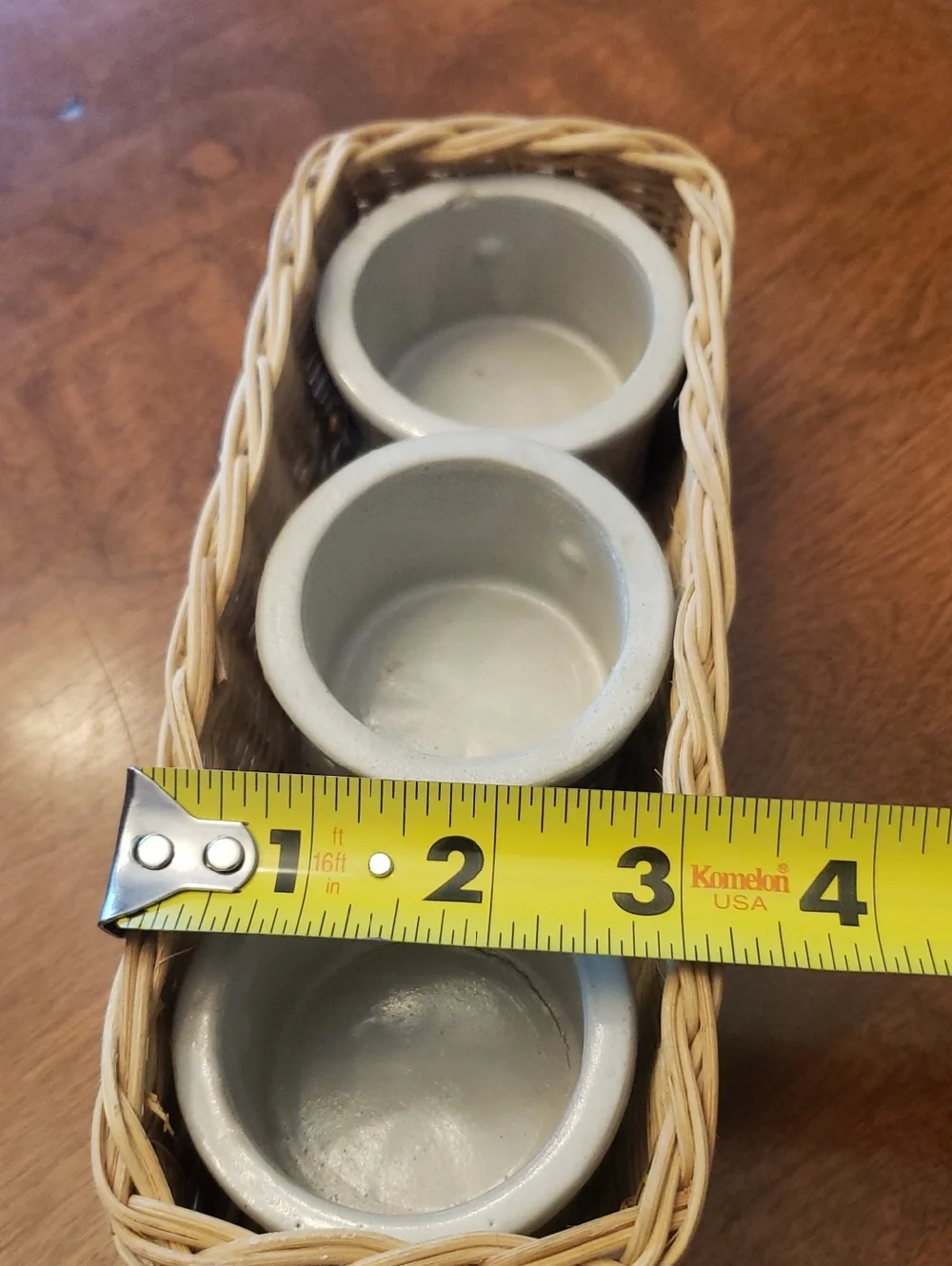 Vtg Kaukauna Klub Mini  Ceramic Crocks (3) In Wicker Basket